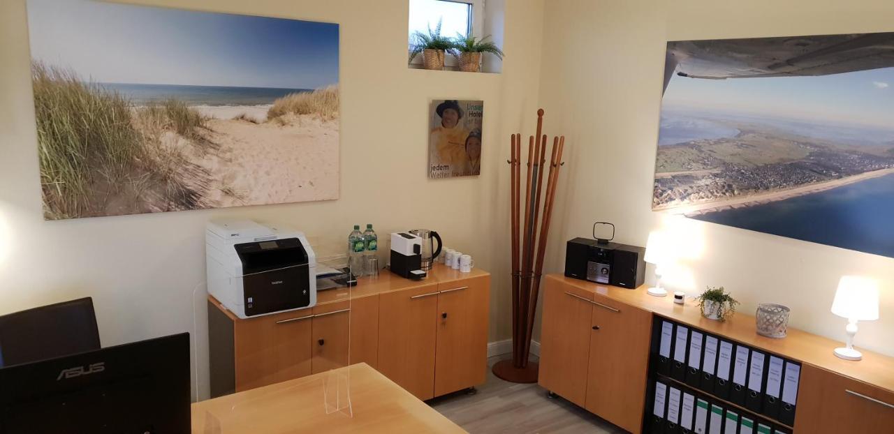 叙尔特岛机场公寓式酒店 Sylt 外观 照片